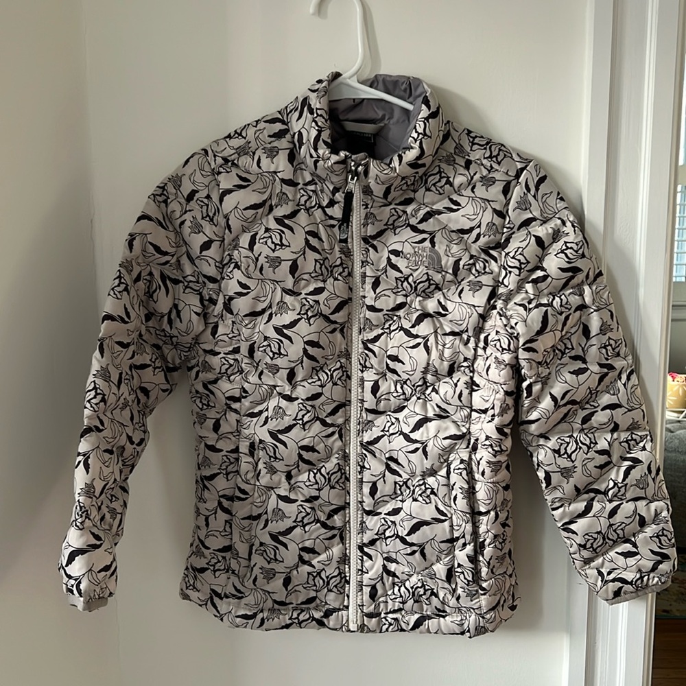 The North Face, Girls size M (10/12) Winter Coat/Ski Jacket